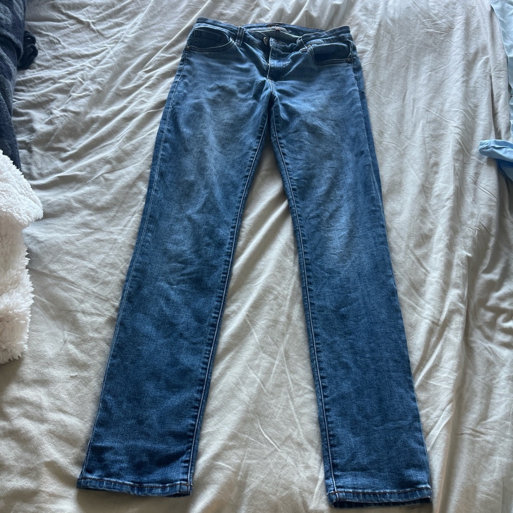 Kut from the kloth Catherine mid rise boyfriend jeans medium wash size 2